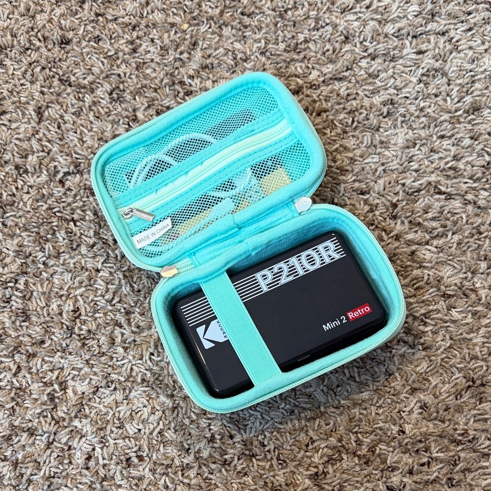 Kodak P210R Mini 2 Retro in Aqua Travel Case